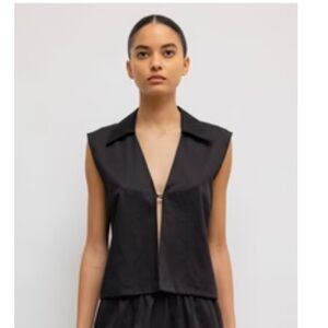 *NWT* LESET  Collared Button Tank Size Small